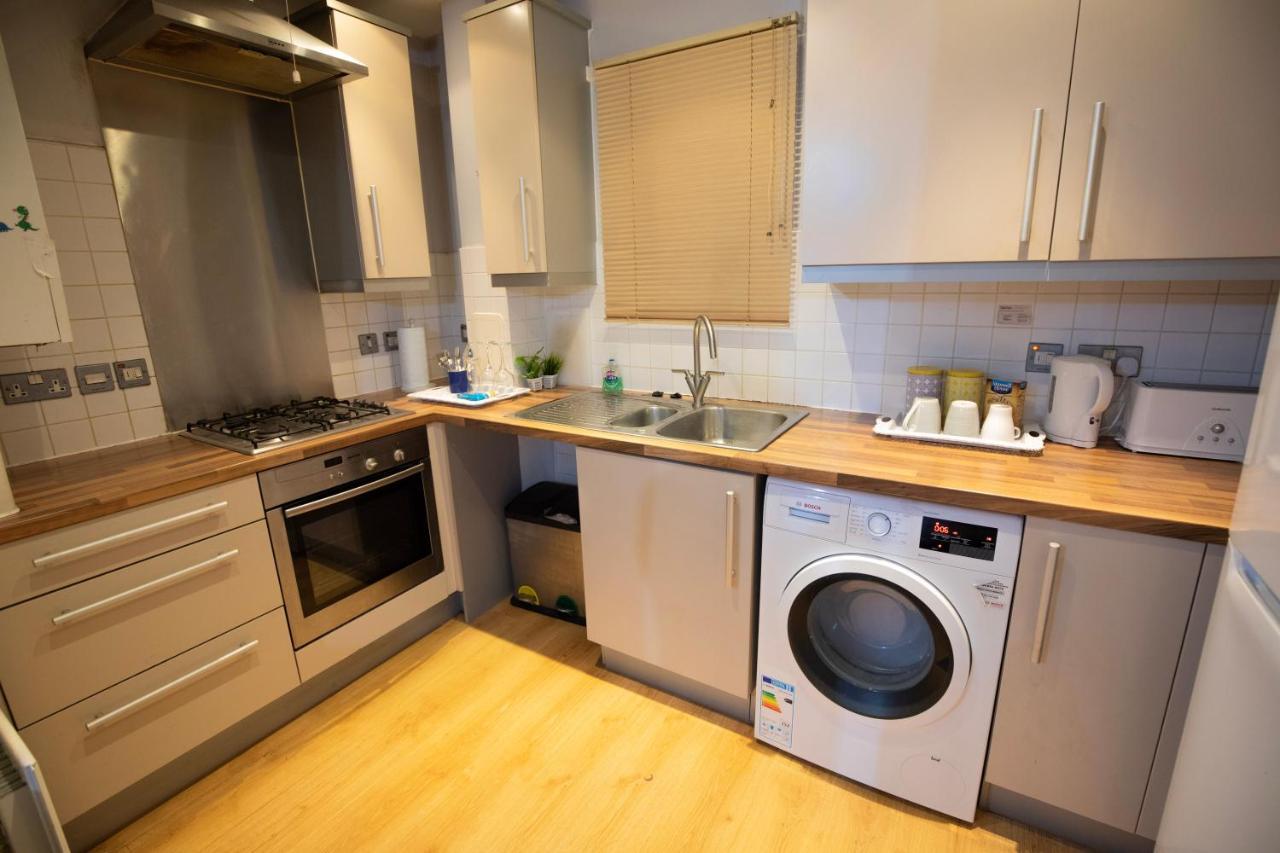 London Luxury Holiday Home B Londres Exterior foto
