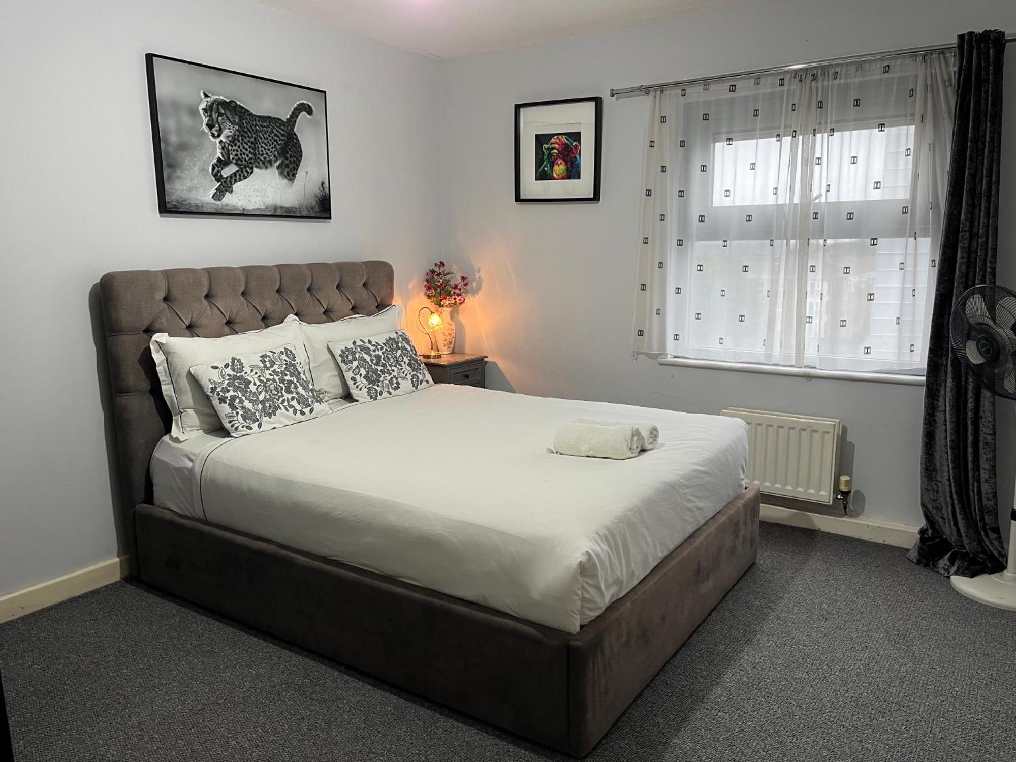 London Luxury Holiday Home B Londres Exterior foto